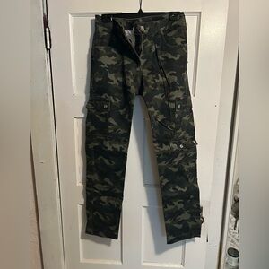 VENUS Green Camouflage Cargo Pants
